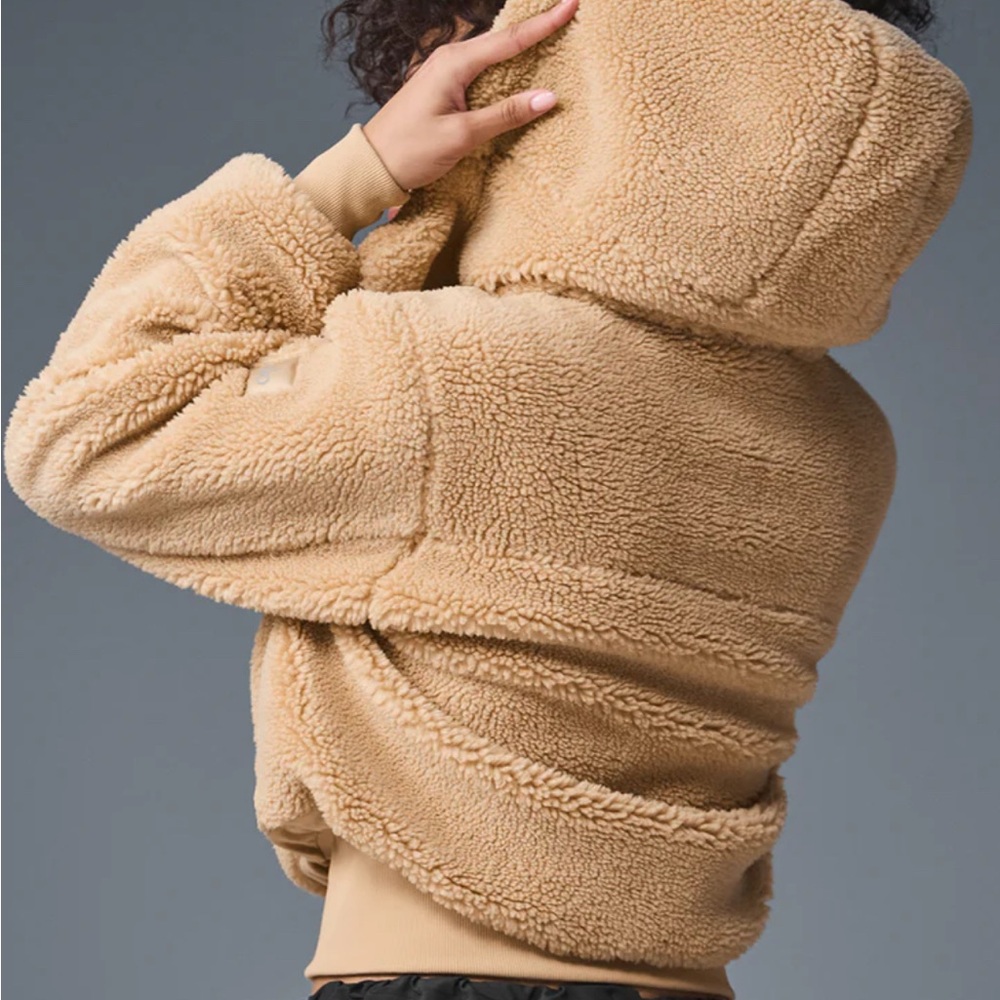 AloYoga Foxy Sherpa Jacket - Picture 2 of 7
